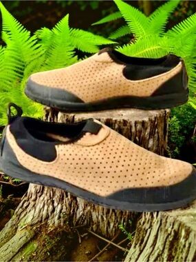 ACORN Slip-On Comfort Flat Moc Loafer Nubuck Perforated FLAW